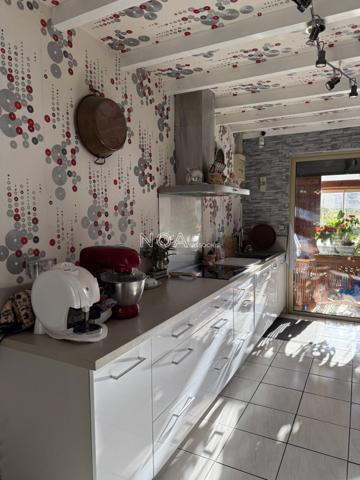Maison sur le port de Cassy