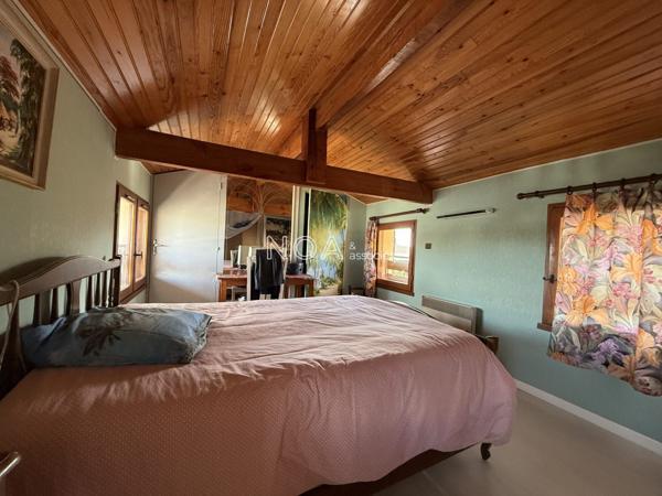Maison sur le port de Cassy