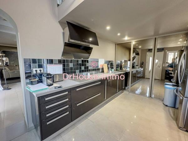 Maison à vendre 10 pièces de 228 m²