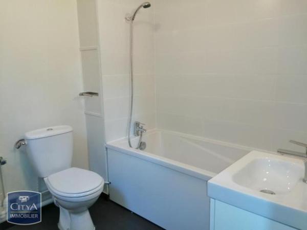 Location appartement Charleville-Mézières (08000) 1 pièce 29.93m²