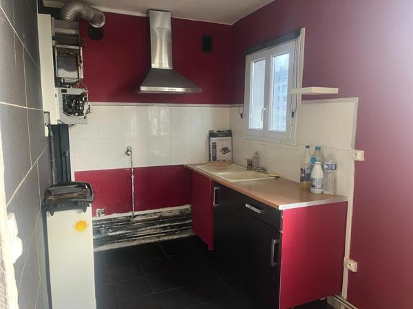 STAINS / LE GLOBE : APPARTEMENT 3PIECES ET CAVE