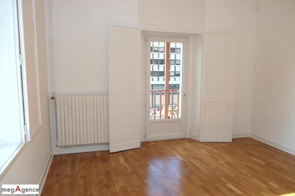 Appartement à TULLE, 19000 - 6 pièces 162m²