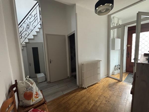 À VENDRE : PAMIERS MAISON DE VILLE AVEC TERRASSE