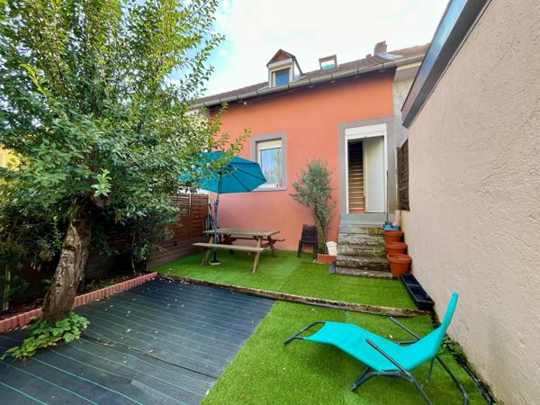 Maison
                                                                                                                                                                                                                                                                                                                        3 pièce(s)                                                                                                                                                                                                          2 chambre(s)                                                                                                                                                                                                          58  m²