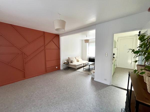 Maison
                                                                                                                                                                                                                                                                                                                        3 pièce(s)                                                                                                                                                                                                          2 chambre(s)                                                                                                                                                                                                          58  m²