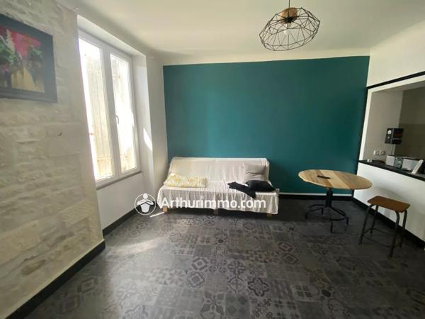 Vente                                                      Immeuble
                        
                     7 pièces                      157 m2                     à Matha