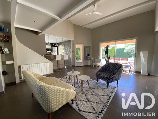 Maison à vendre 5 pièces 170 m² Eyguières