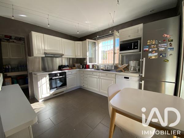 Maison à vendre 5 pièces 170 m² Eyguières