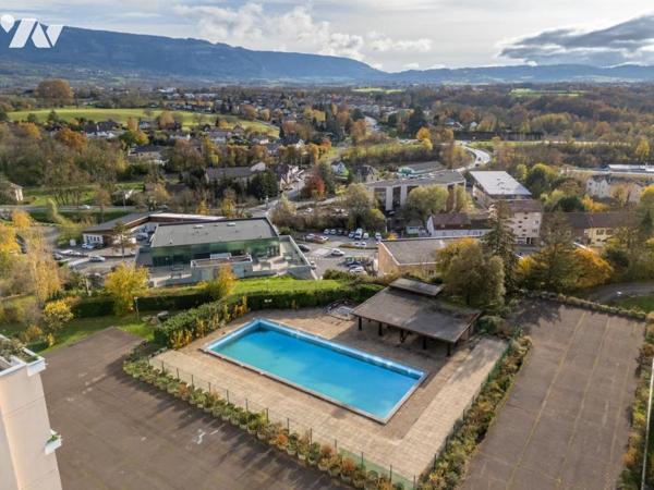 Appartement duplex d’exception à Saint-Julien-en-Genevois – Type 8, 158 m², terrasse de 113 m²