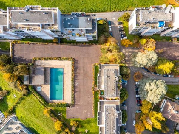 Appartement duplex d’exception à Saint-Julien-en-Genevois – Type 8, 158 m², terrasse de 113 m²