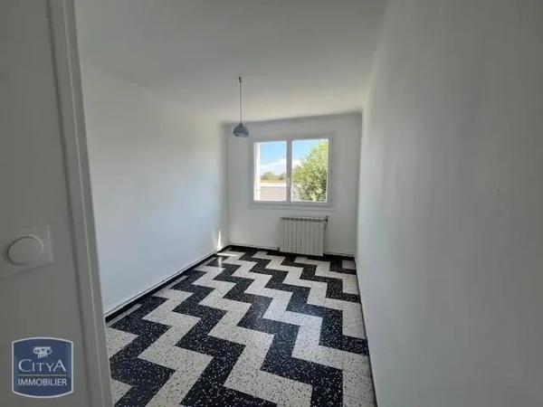 Appartement à louer 3 pièces 65.32m² Nîmes (30000)