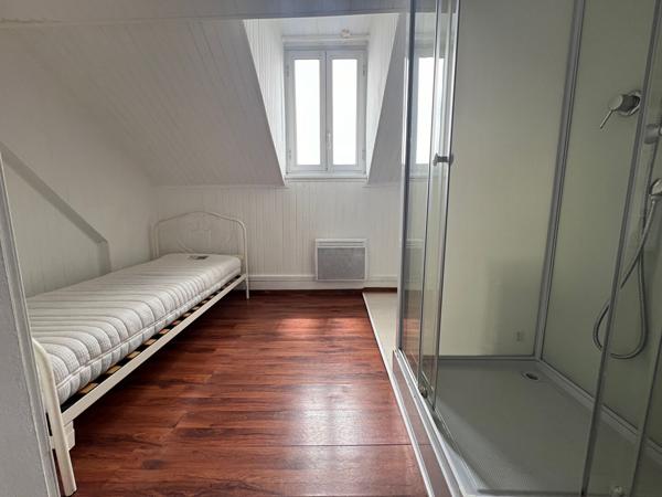 Appartement Montereau Fault Yonne 2 pièce(s) 18.35 m2