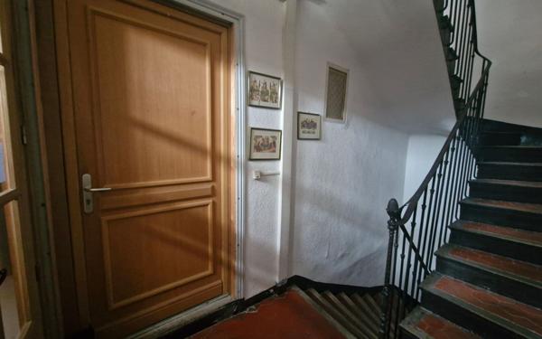 Appartement à vendre    1 pièce • 25,01 m2 Forcalquier