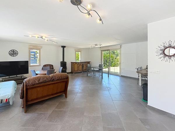 Maison Argentat Sur Dordogne- 3 chambres- jardin-sous sol- garage