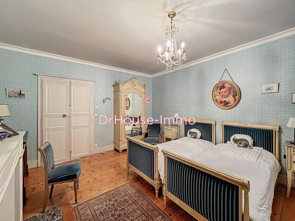 Château à vendre 12 pièces de 650 m²