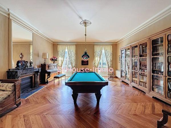 Château à vendre 12 pièces de 650 m²