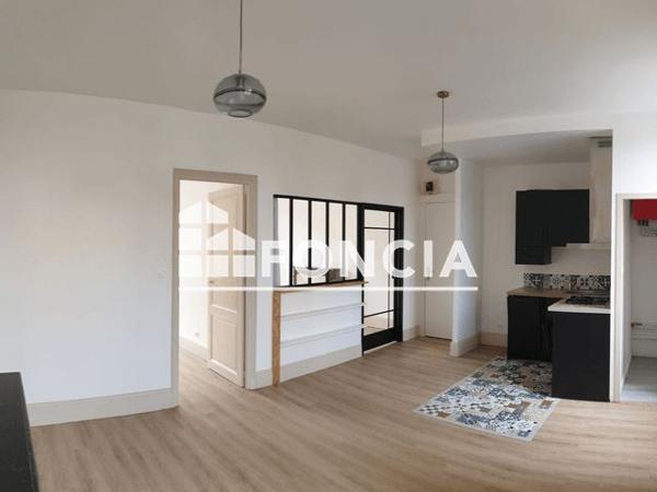 Location Appartement 3 pièces 55.3 m² - 53 AVENUE D'ARCHES Charleville-mezieres 08000