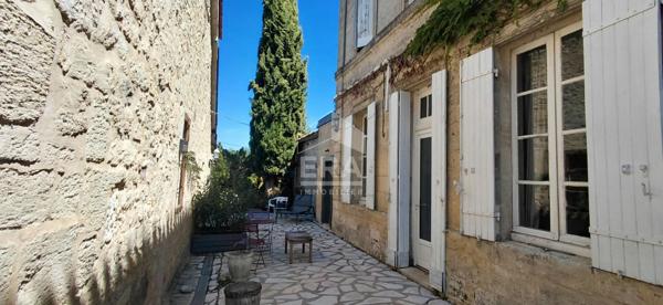 Superbe maison de Maître en pierre avec dépendances et haut potentiel
