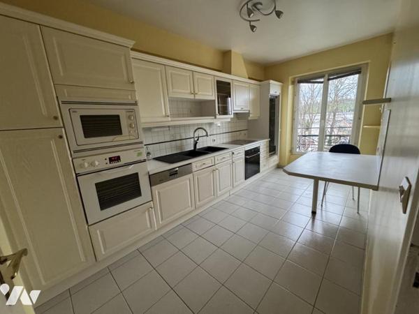 Bel appartement duplex de 150m² loi Carrez