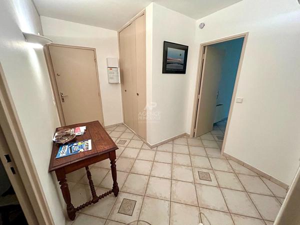 Appartement Poissy 2 pièce(s) 58 m2 €189 000 ** - Référence 8944