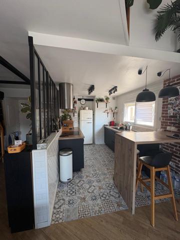 appartement 3 pièces avec 1 box au sous sol dans un quartier calme et proche écoles