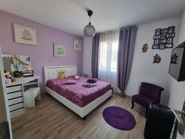 Vente                                                      Maison
                        
                     3 pièces                      78 m2                     à Pignans
