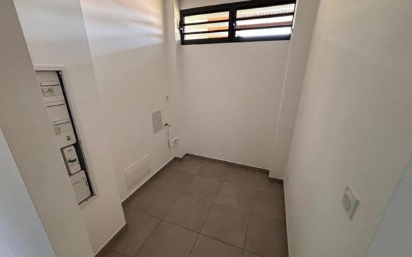 Appartement à louer    4 pièces • 95,39 m2 Remire-Montjoly