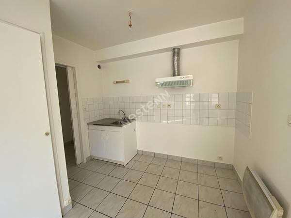 REMUNGOL STUDIO Dans le BOURG