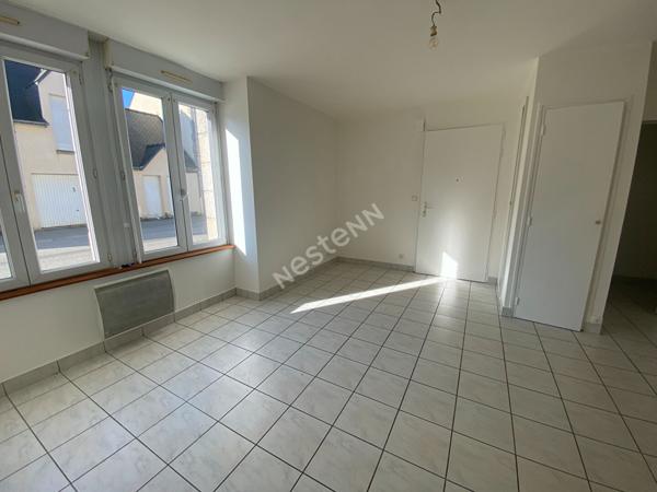REMUNGOL STUDIO Dans le BOURG