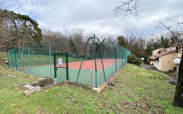 Maison à vendre    3 pièces • 28,57 m2 Saint-Vallier-de-Thiey