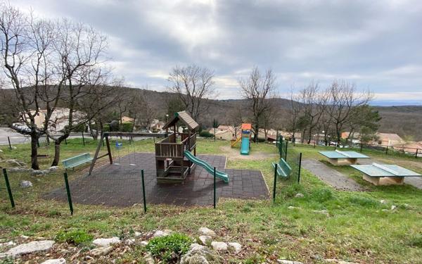 Maison à vendre    3 pièces • 28,57 m2 Saint-Vallier-de-Thiey