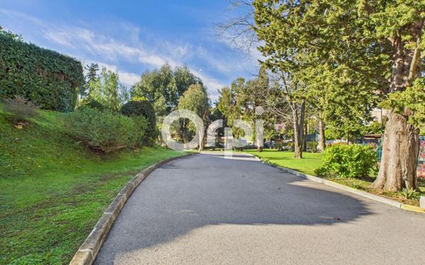 Appartement à vendre    2 pièces • 56,55 m2 Mandelieu-la-Napoule