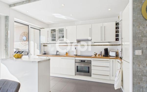 Appartement à vendre    2 pièces • 56,55 m2 Mandelieu-la-Napoule