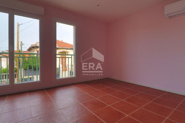 Appartement Marseille 2 pièces - Secteur Saint Loup Valbarelle - Duplex - Terrasse - Jardin - Box