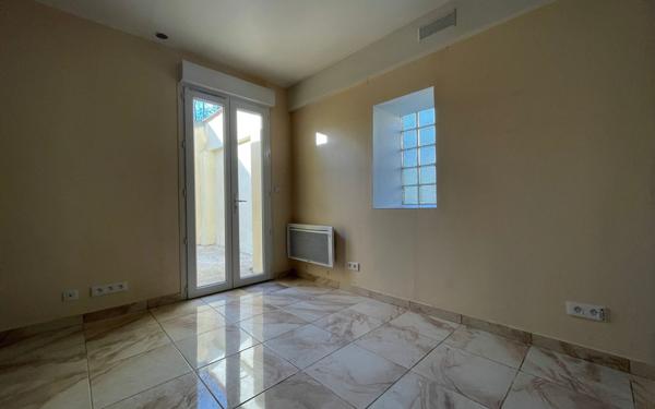 Appartement à louer    2 pièces • 27,87 m2 Noisy-le-Grand