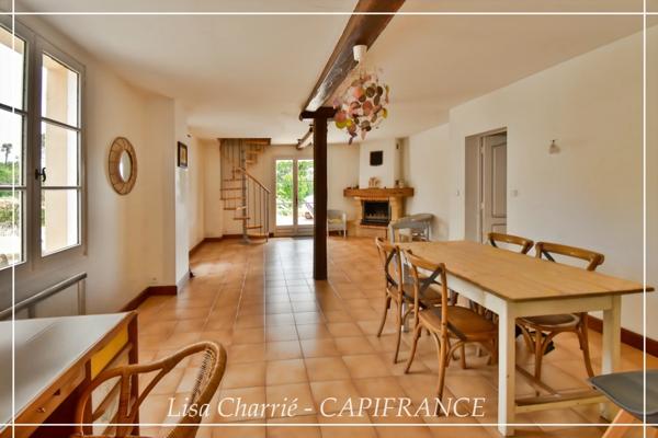 Maison à vendre 8 pièces proche de NOGARO (32) de 295 m2 au total avec appartement indépendant sur 2140 m2 de terrain
