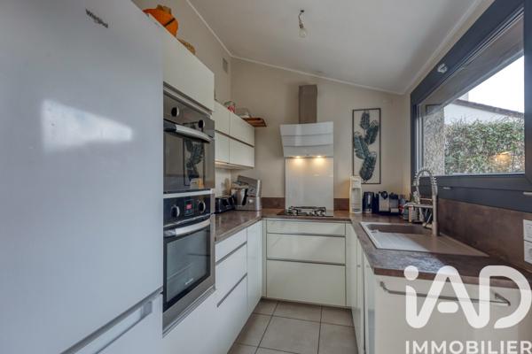 Location maison 5 pièces 117 m² Saint-Ismier