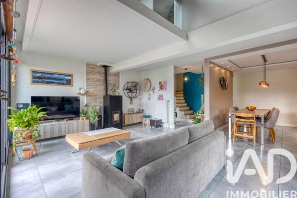 Location maison 5 pièces 117 m² Saint-Ismier
