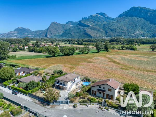 Maison à vendre 6 pièces 143 m² Noyarey