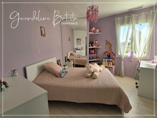 Maison Contemporaine 175,14 m² - 4 chambres - Piscine 10x5 - Terrain de 9 083,00 m² avec vue dégagée