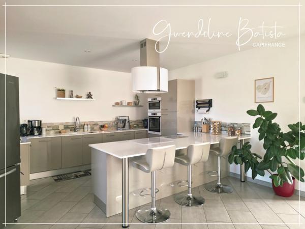 Maison Contemporaine 175,14 m² - 4 chambres - Piscine 10x5 - Terrain de 9 083,00 m² avec vue dégagée