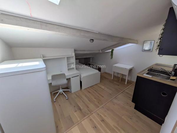 Location                                                      Appartement
                        
                     1 pièces                      11 m2                     à Aubagne