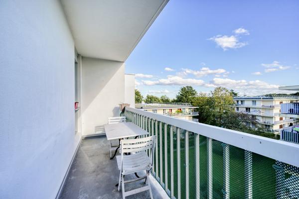 Sèvres Rive Gauche - DERNIER ETAGE 449 000 € **  - Référence  618-S