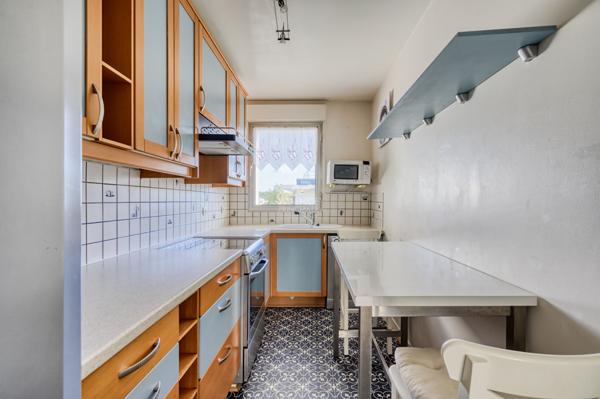 Sèvres Rive Gauche - DERNIER ETAGE 449 000 € **  - Référence  618-S
