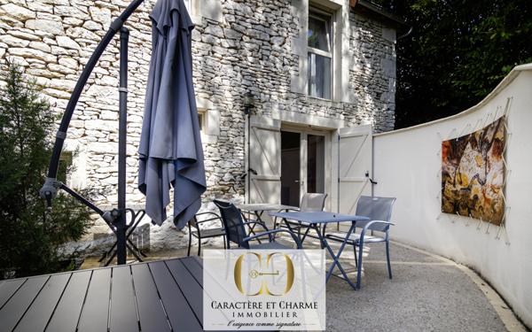 Sarlat-la-Canéda (24200) Propriété en pierre avec gîte et chambres d'hôtes - Piscine chauffée.