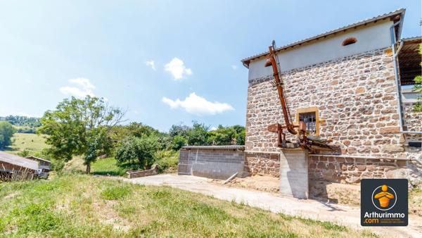 Vente                                                      Ferme
                        
                                         200 m2                     à Brullioles