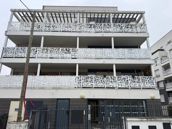 Charmant studio refait à neuf avec terrasse et parking – Éragny-sur-Oise (rue des Charmilles)