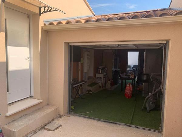 Maison Laudun L Ardoise 5 pièce(s) 100 m2, garage