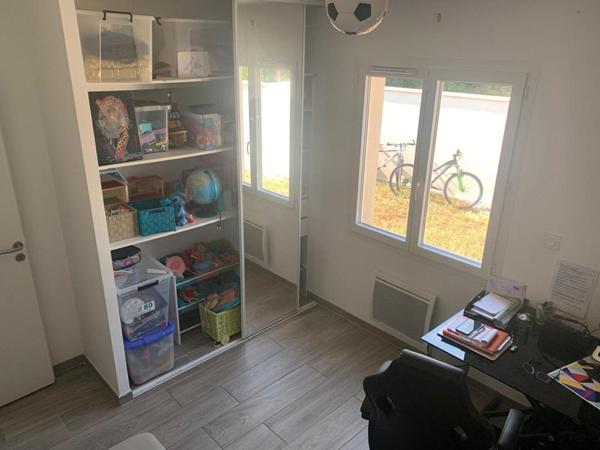 Maison Laudun L Ardoise 5 pièce(s) 100 m2, garage