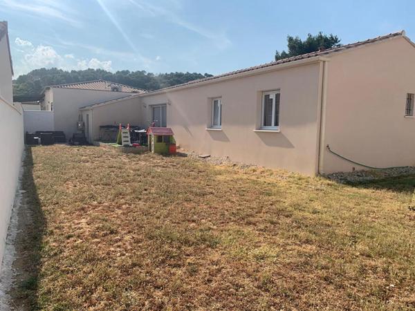 Maison Laudun L Ardoise 5 pièce(s) 100 m2, garage